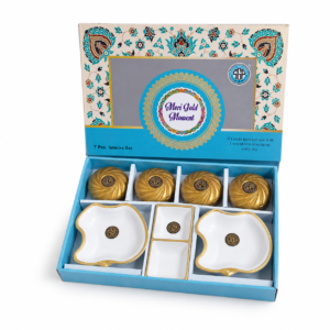 Momos Cafe 7-Piece Serving Gift Set